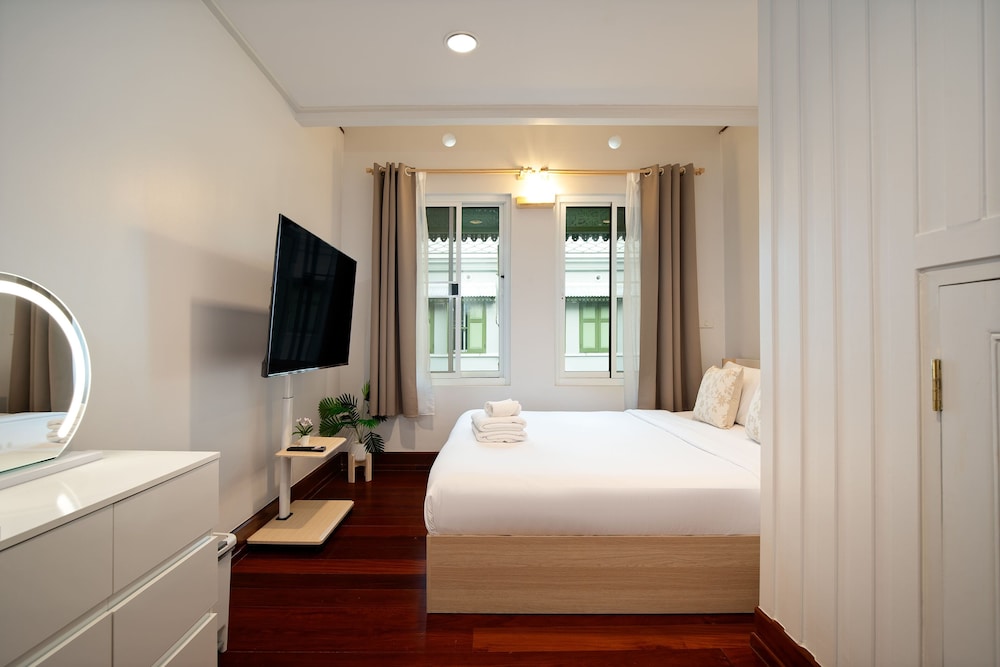 Economy Townhome, 2 Bedrooms, City View photo 1