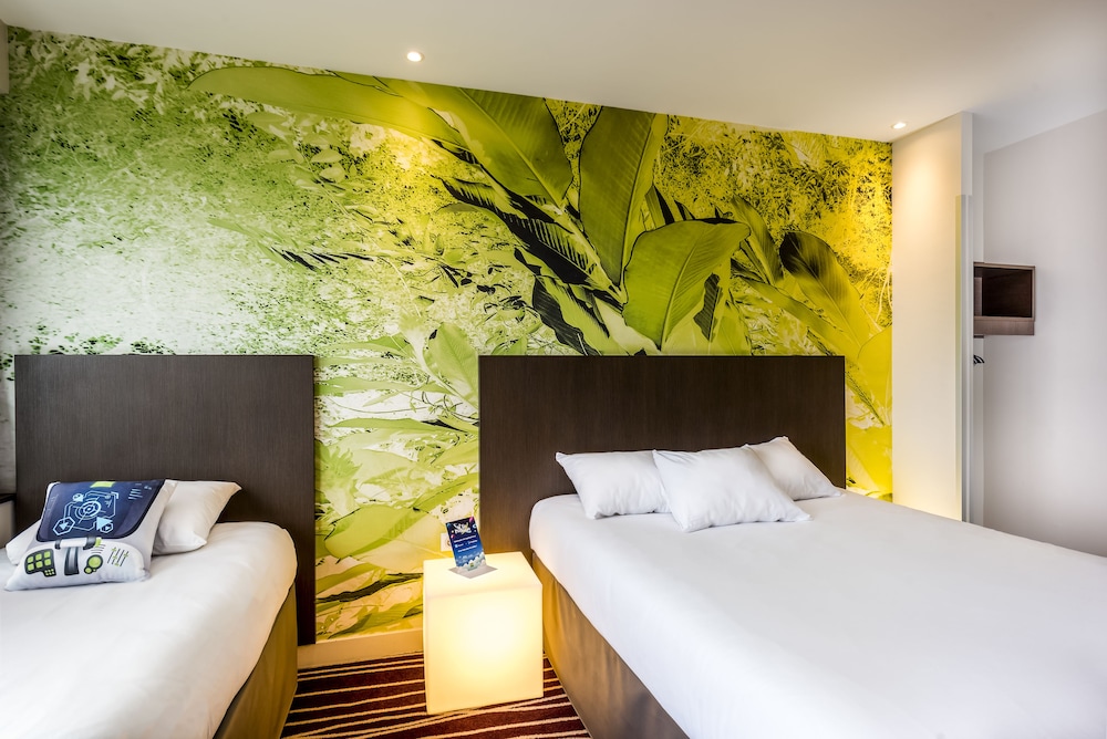 Standard Double Room, Multiple Beds - Photo 2