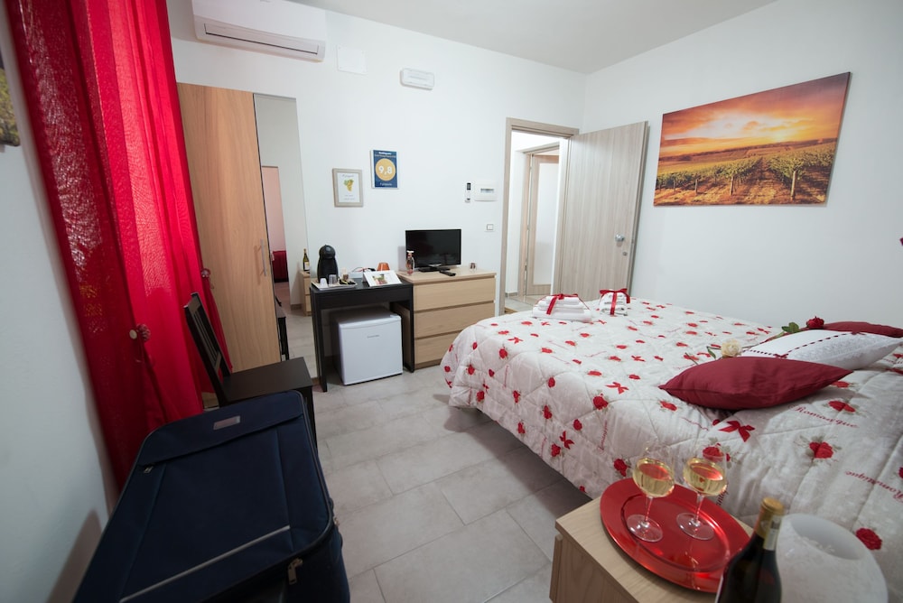 Deluxe Double or Twin Room, Non Smoking photo 1