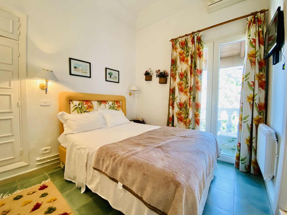 Basic Studio Suite, 1 Bedroom, Sea View photo 3
