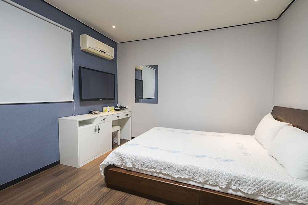 Standard Double Room (Lovely) photo 1