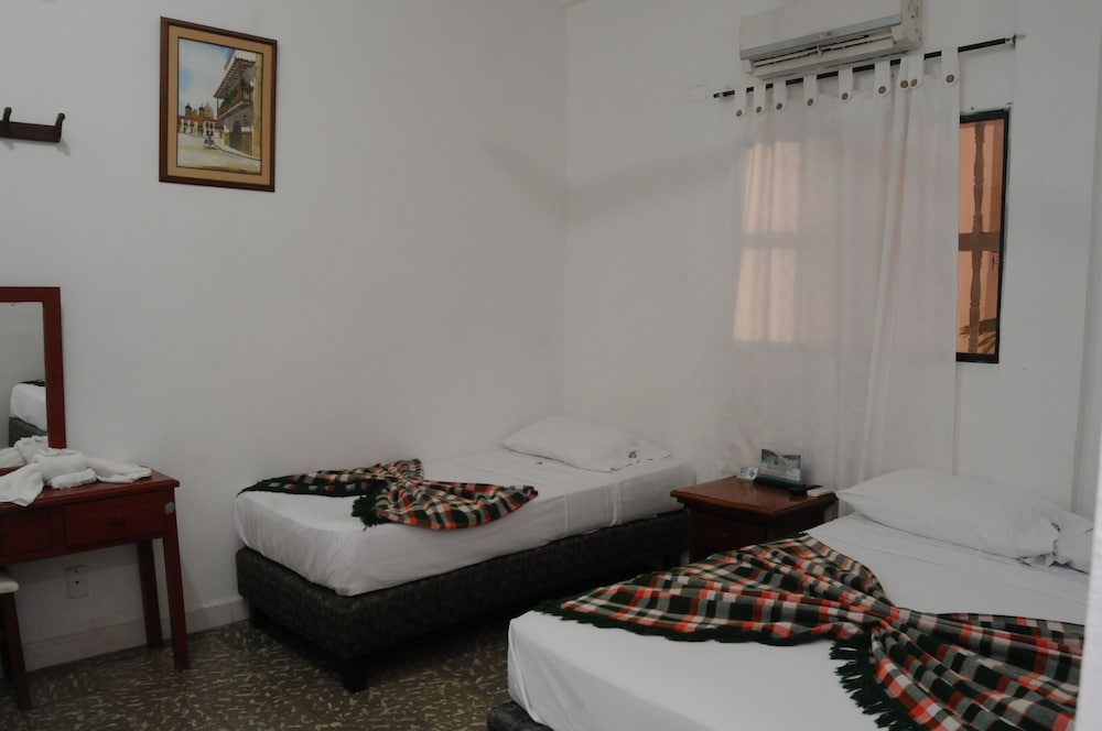 Habitación Triple Génisis
