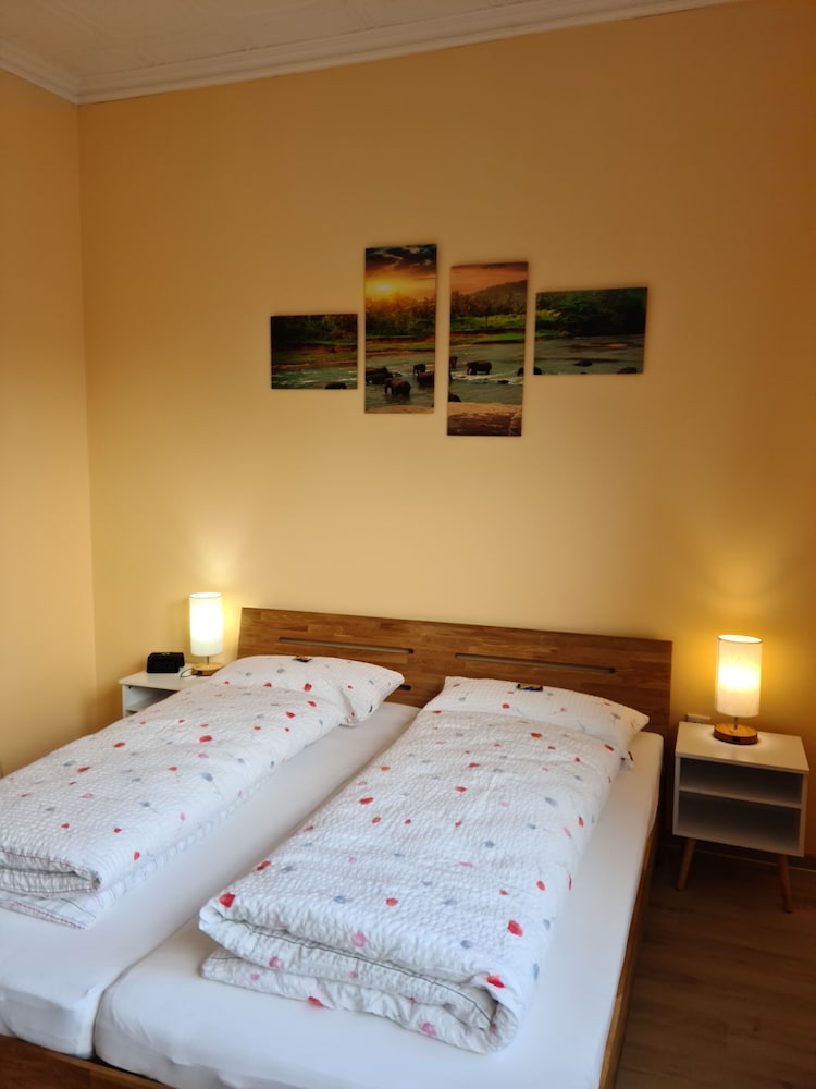 Family Room - Photo 6