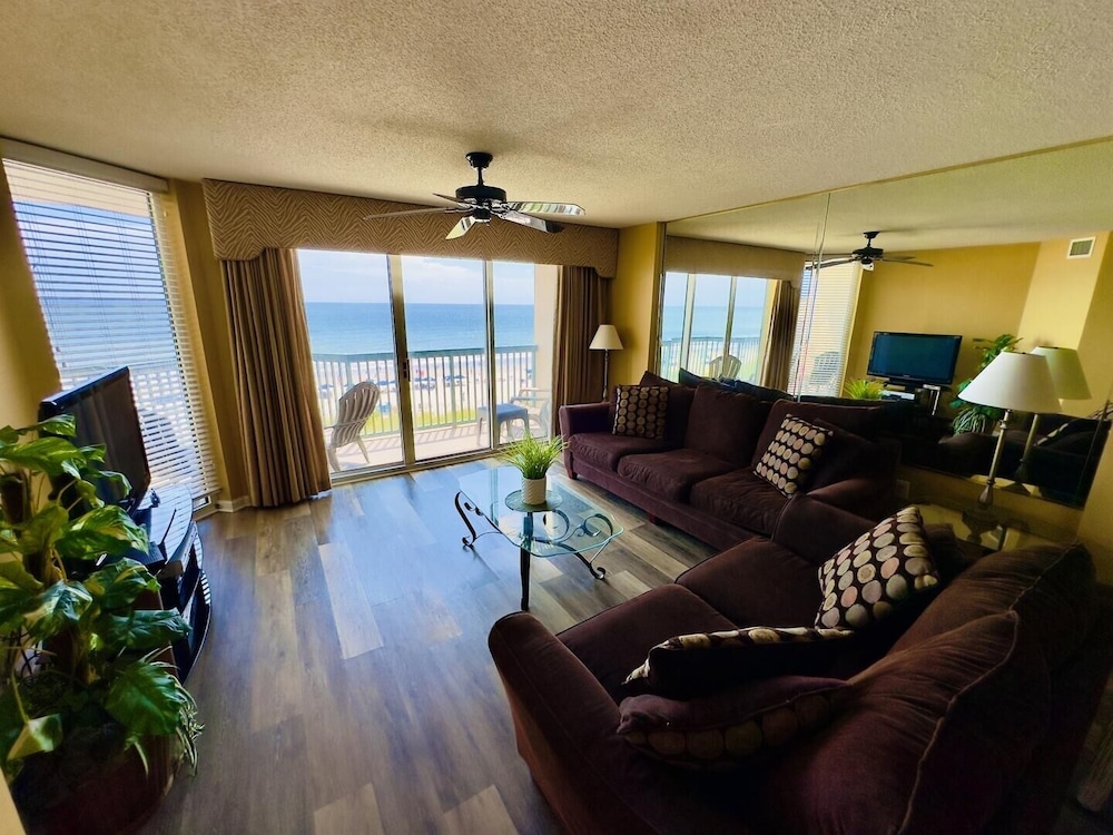 Condo, 4 Bedrooms