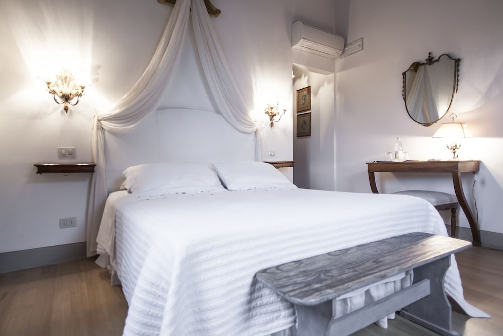 Standard Double Room (Le Madreperle)