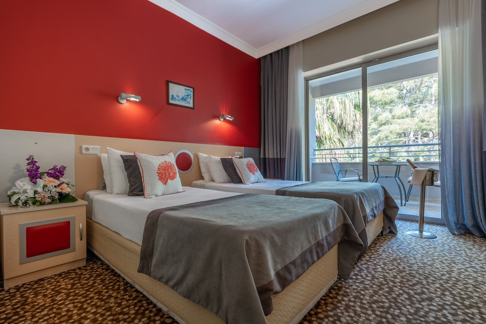 Standard Double or Twin Room, Mountain View, Garden Area