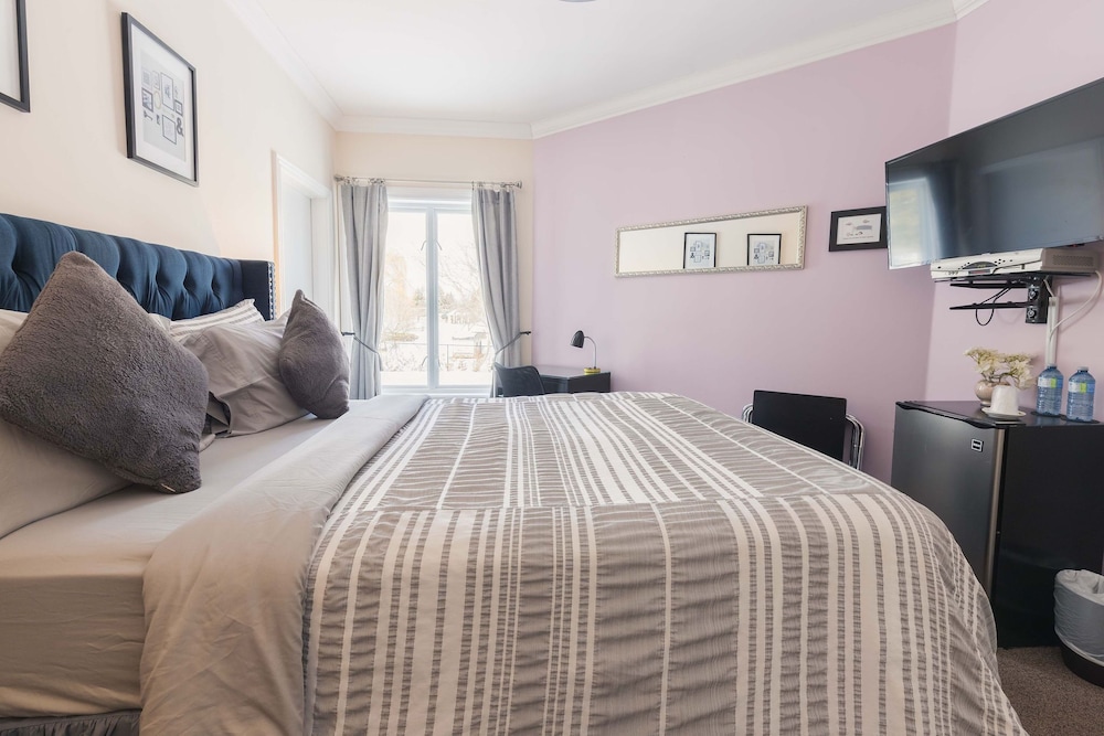 Superior Double Room, Ensuite (Main Floor) photo 1