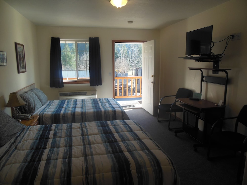 Double or Twin Room, Refrigerator & Microwave