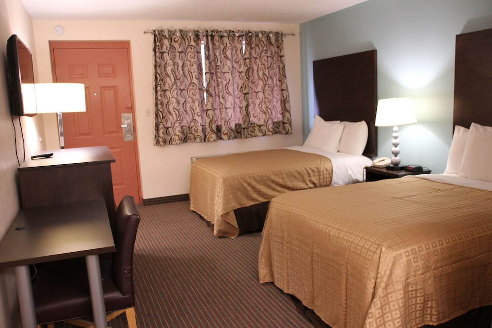 Standard Room, 2 Queen Beds - Photo 7