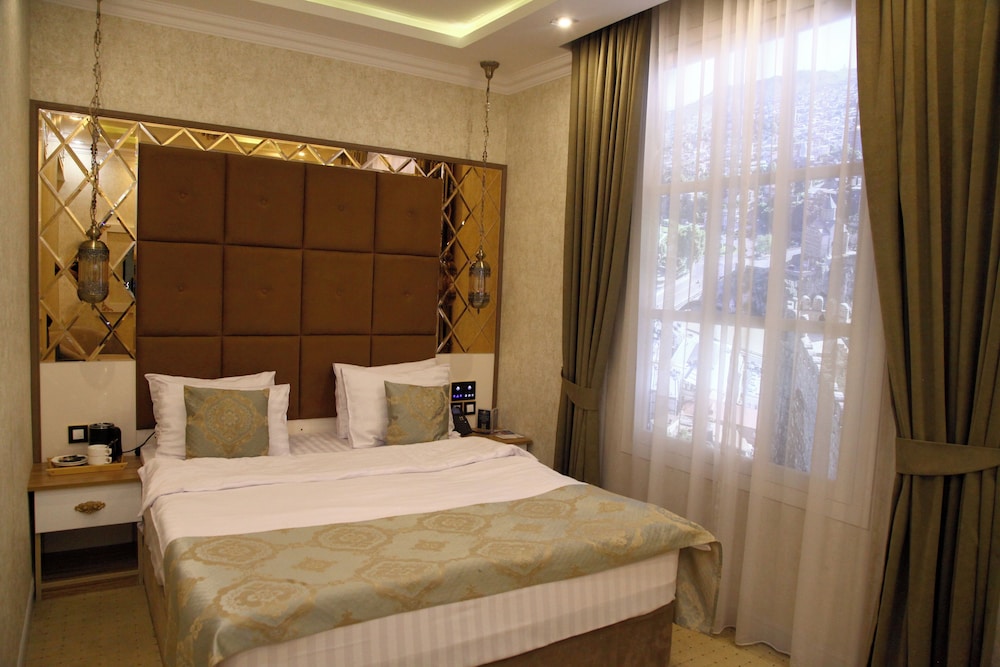 Basic Double Room