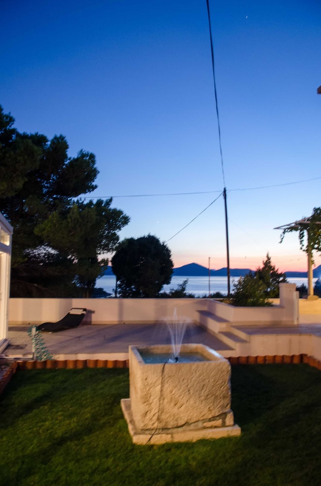 Apartment (Apartment & Rooms Villa Katarina - On) photo 2