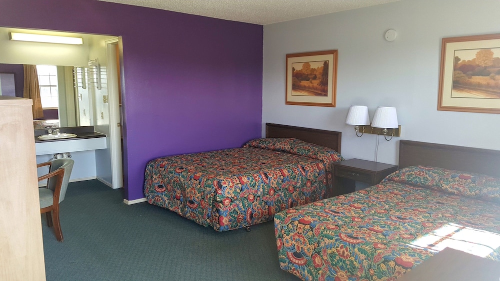 Standard Room, Smoking