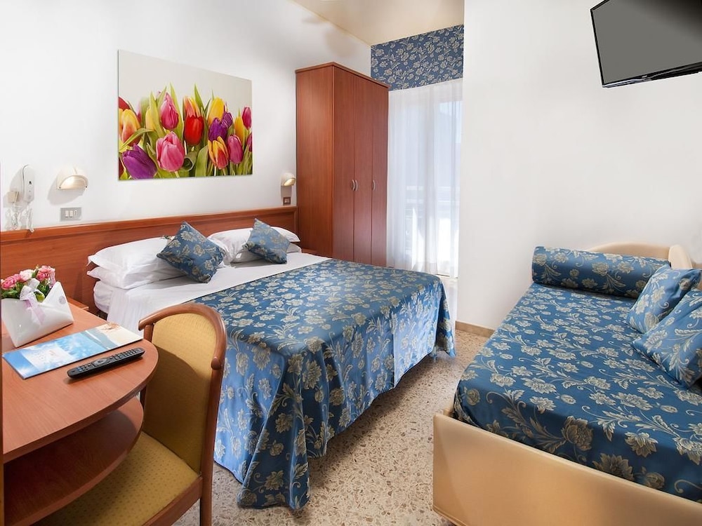 Comfort Triple Room, Balcony