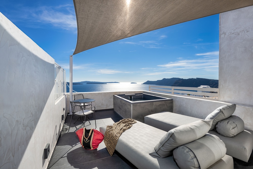 Suite outdoor Tub Sea View