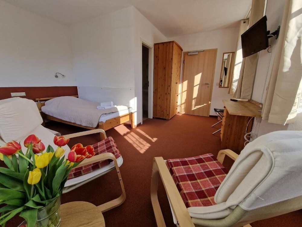 Classic Twin Room