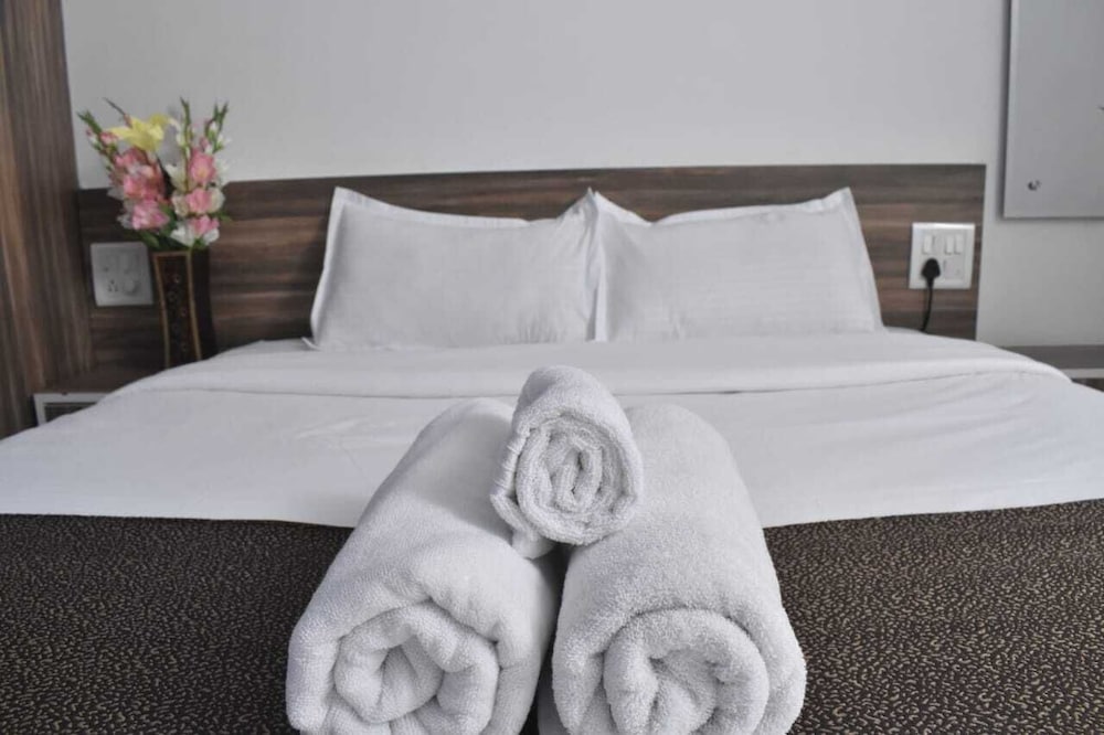 Deluxe Room, Hill View