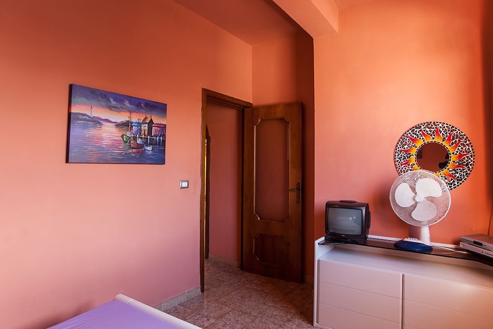 Apartment, 2 Bedrooms, Sea View photo 1