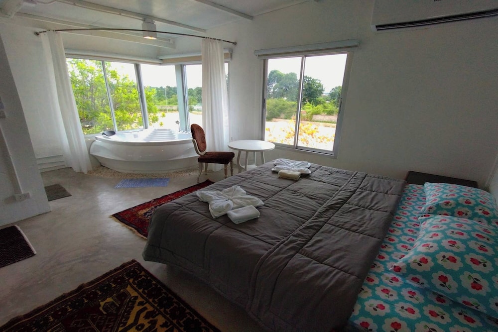 Penthouse - Photo 11