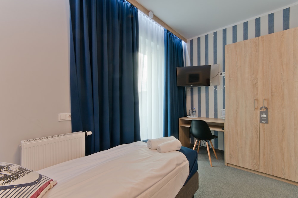 Single Room photo 3