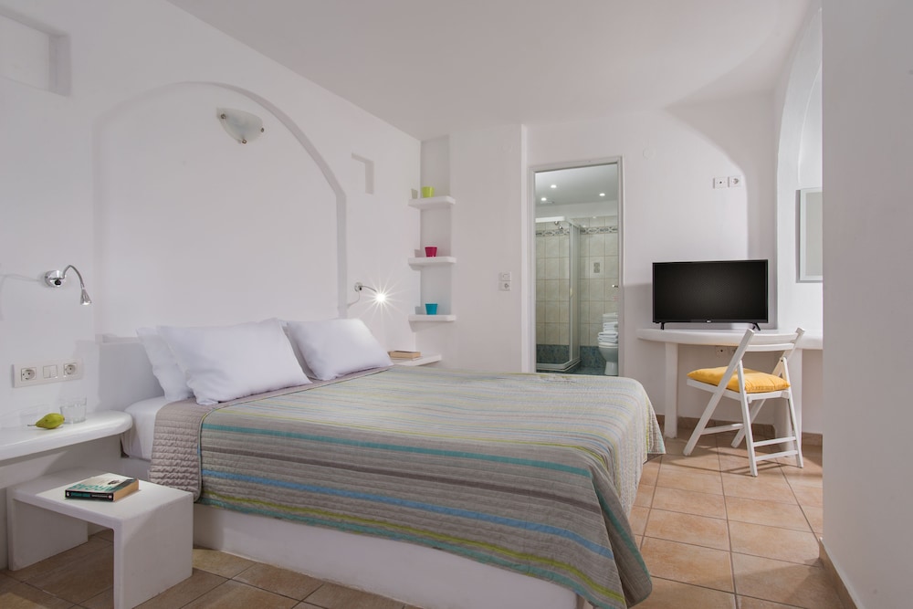 Economy Double Room photo 1
