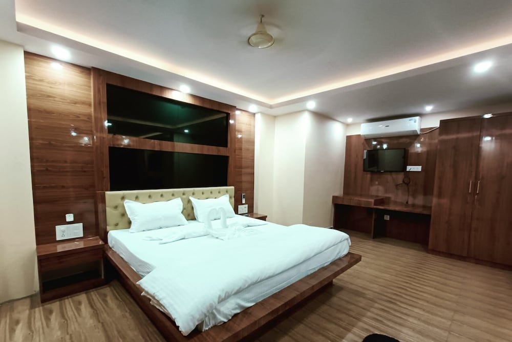 Deluxe Room - Photo 4