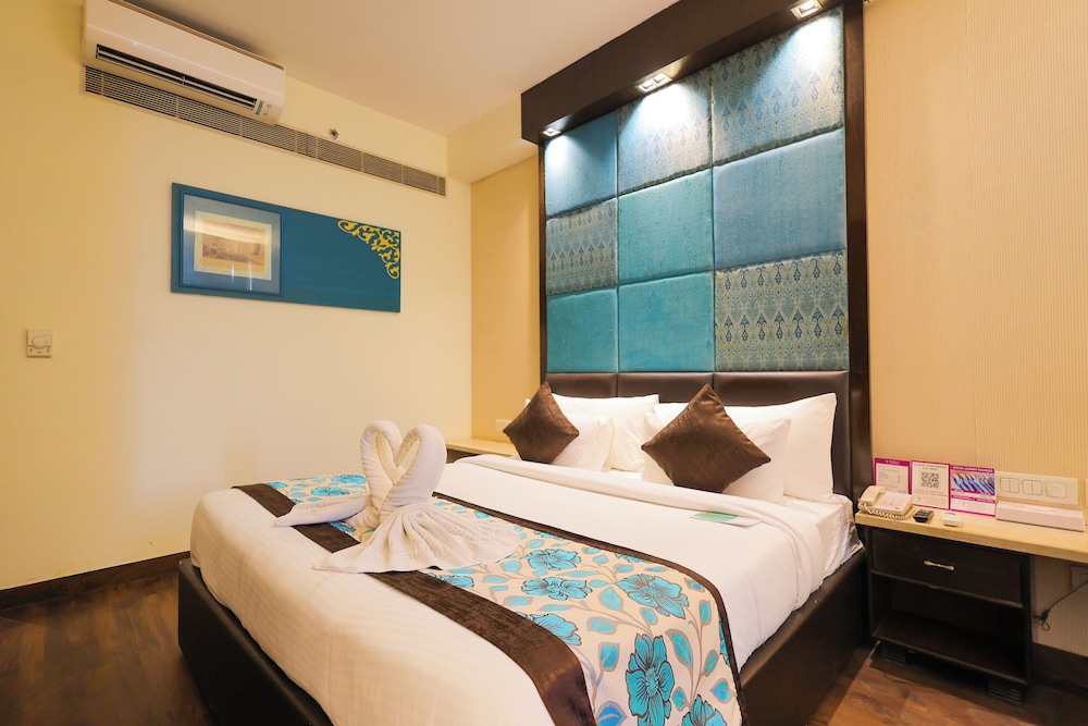 Royal Club room - Photo 3
