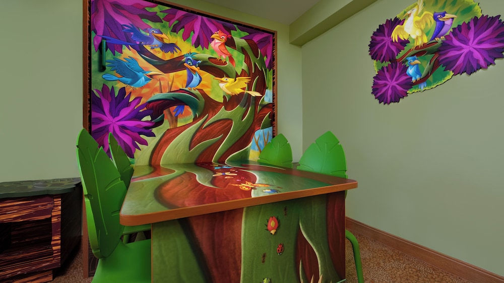 The Lion King Family Suites. Wheelchair accessible with roll-in shower and option for hearing access