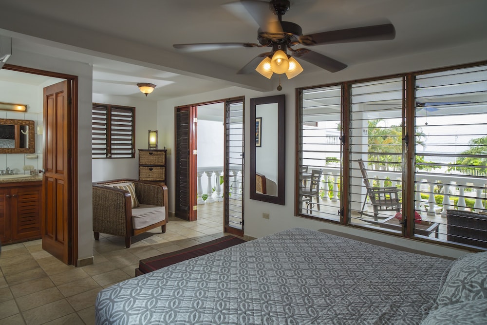 Condo, 2 Bedrooms, Ocean View (A2) photo 1