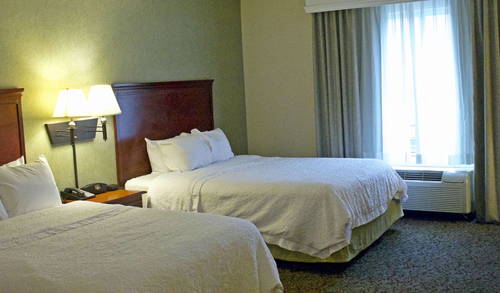 Room, 2 Queen Beds, Accessible, Non Smoking - Photo 1