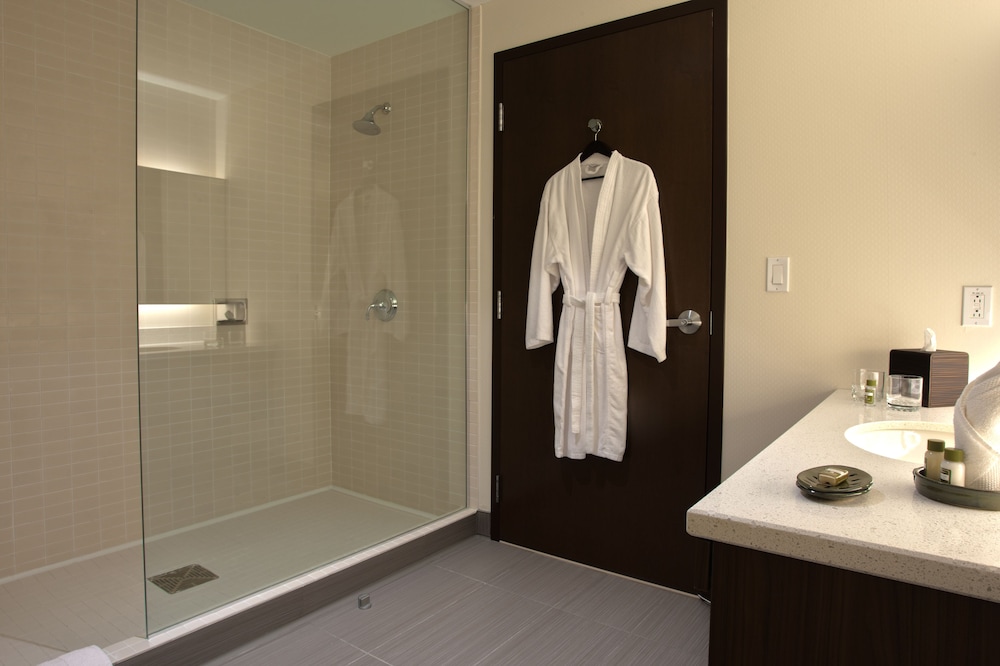 Studio Suite, 1 King Bed - Photo 3