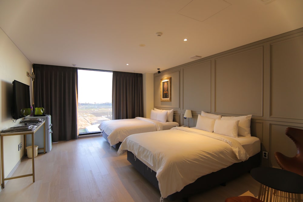 Deluxe Twin Room - Photo 21