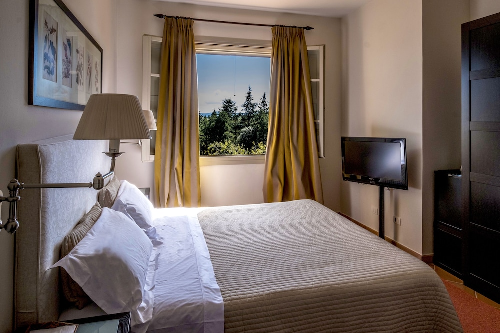 Double or Twin Room (Belvedere) photo 2
