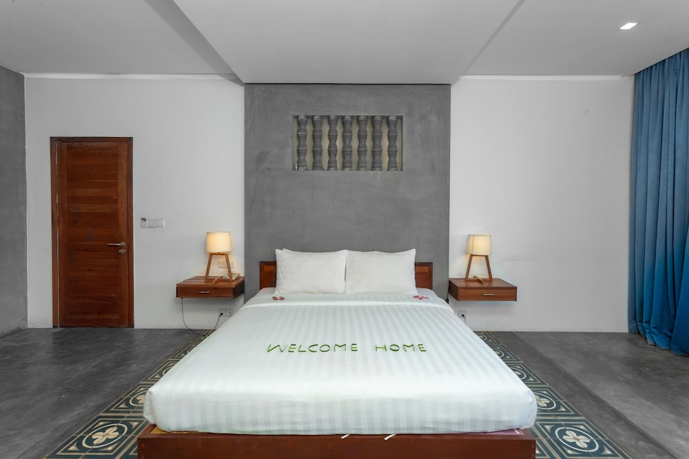 Infinity Pool View Signature Suite - Photo 9