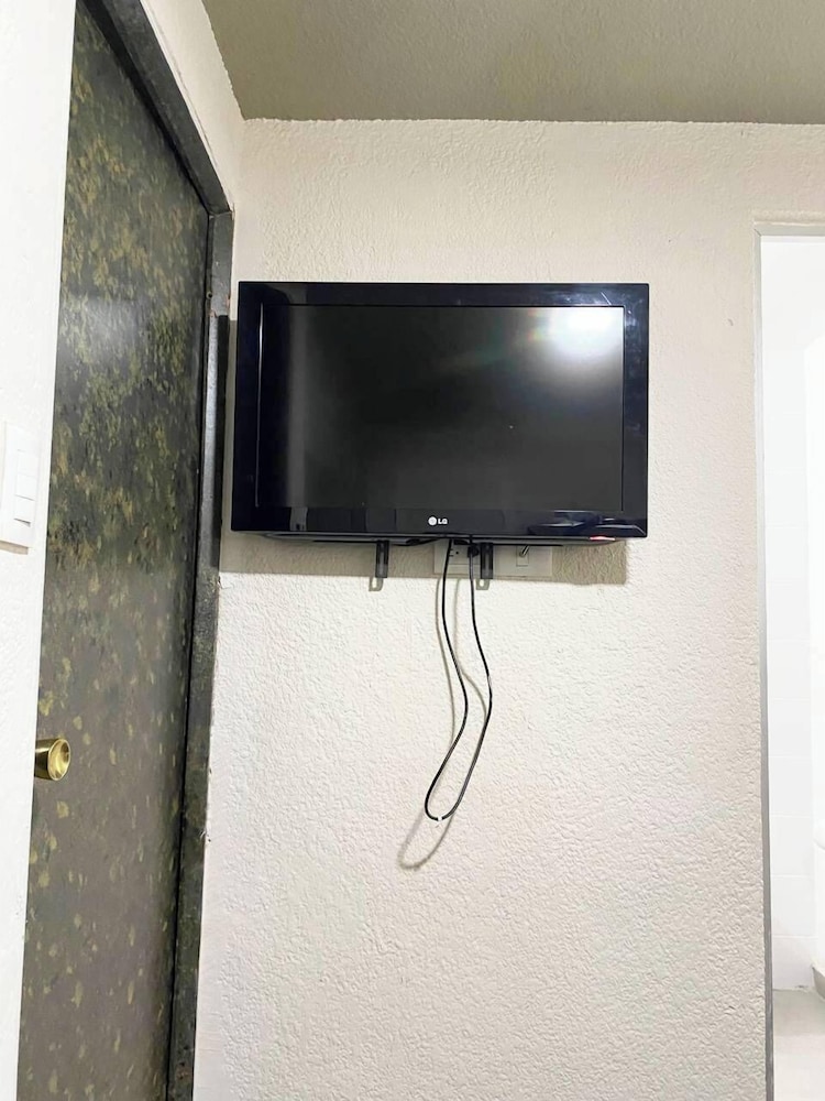 Standard Quadruple Room - Photo 7