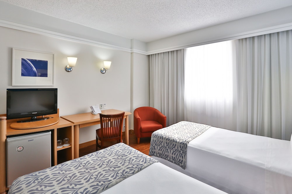 Superior Twin Room, 2 Twin Beds - Photo 2