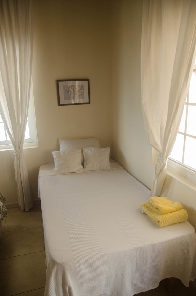 Design Villa, 2 Bedrooms, Private Pool, Oceanfront photo 1