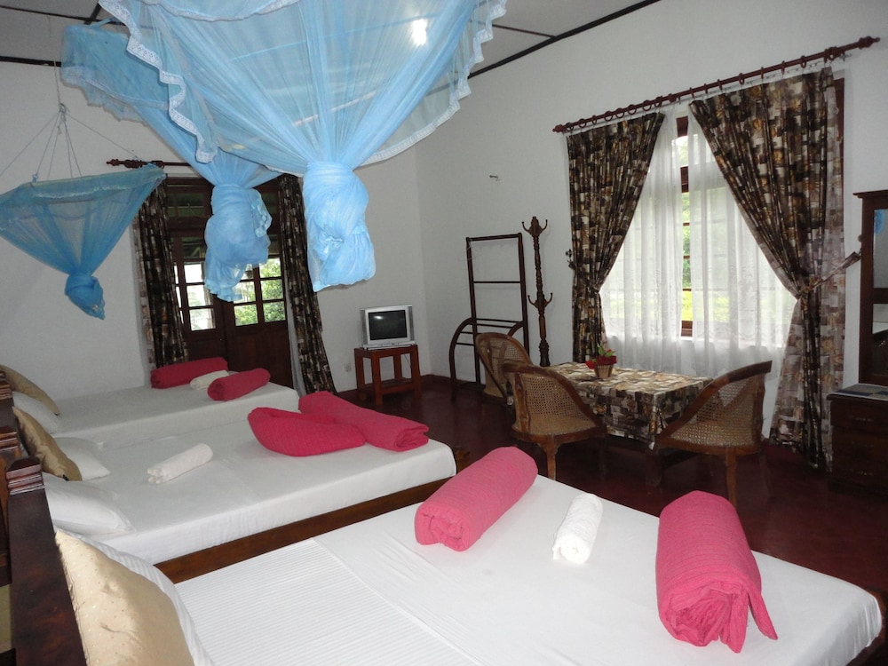 Family Room, 1 Bedroom, Lake View