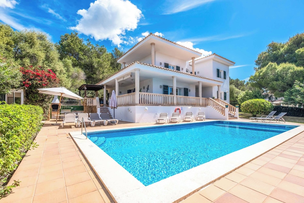 Villa (5 Habitaciones)