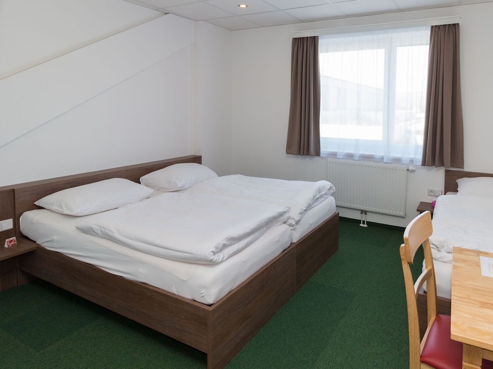 Basic Triple Room photo 1