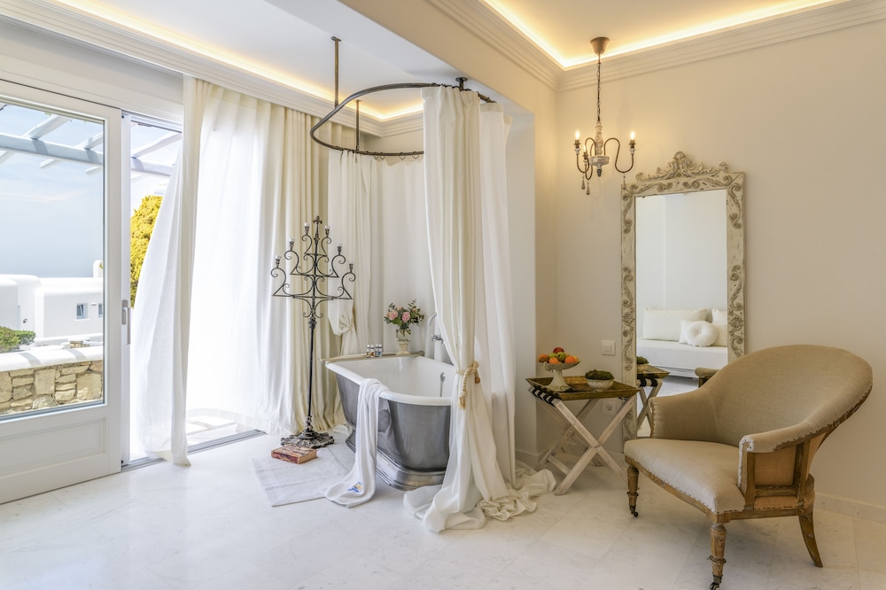 Premium Aegean Room with Partial Sea View - Photo 2
