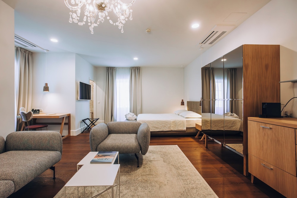 Superior Suite photo 1