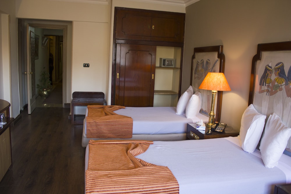 Standard Double Or Twin Room - Photo 2