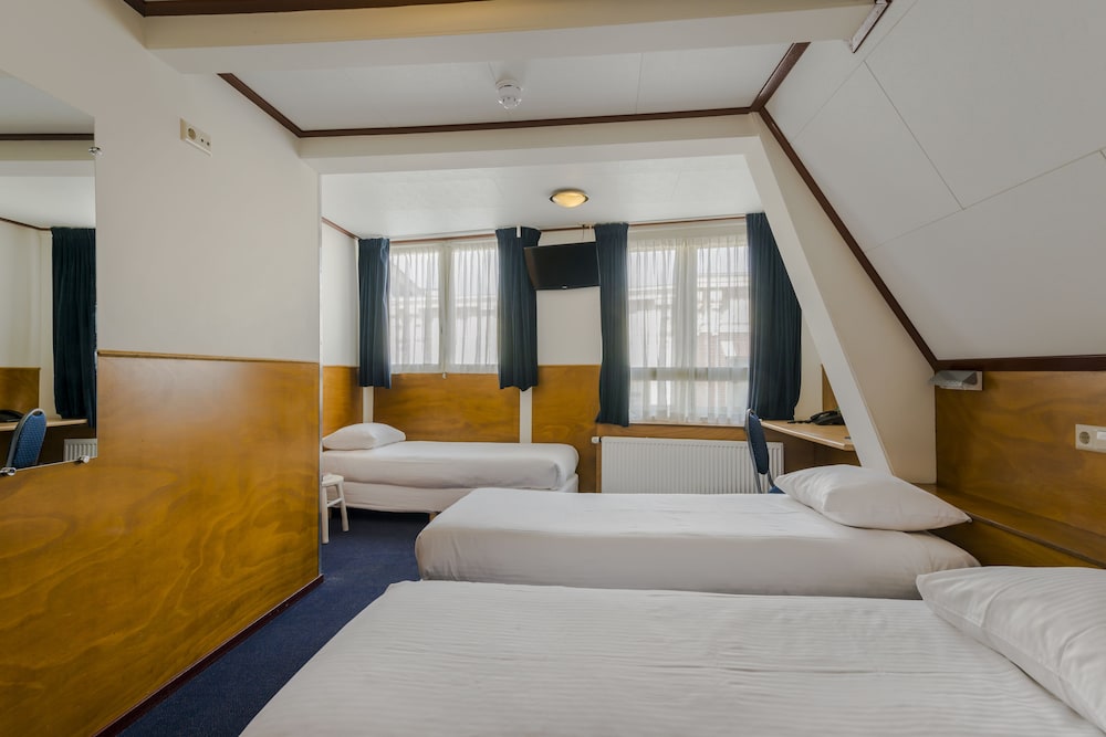 Standard Triple Room, Non Smoking
