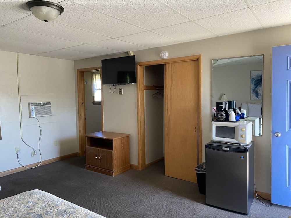 Basic Double Room photo 3
