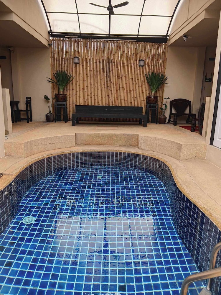 Deluxe Double Room, Pool View - Photo 3
