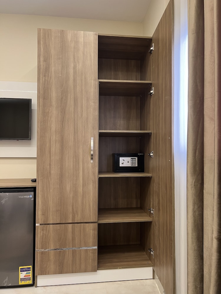 Deluxe Triple Room photo 2