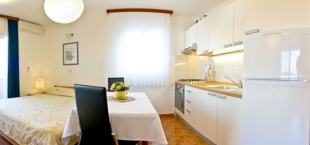 Studio, 1 Double Bed, Balcony, Sea View