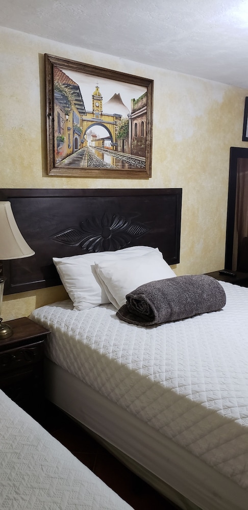 Room (#7) photo 1