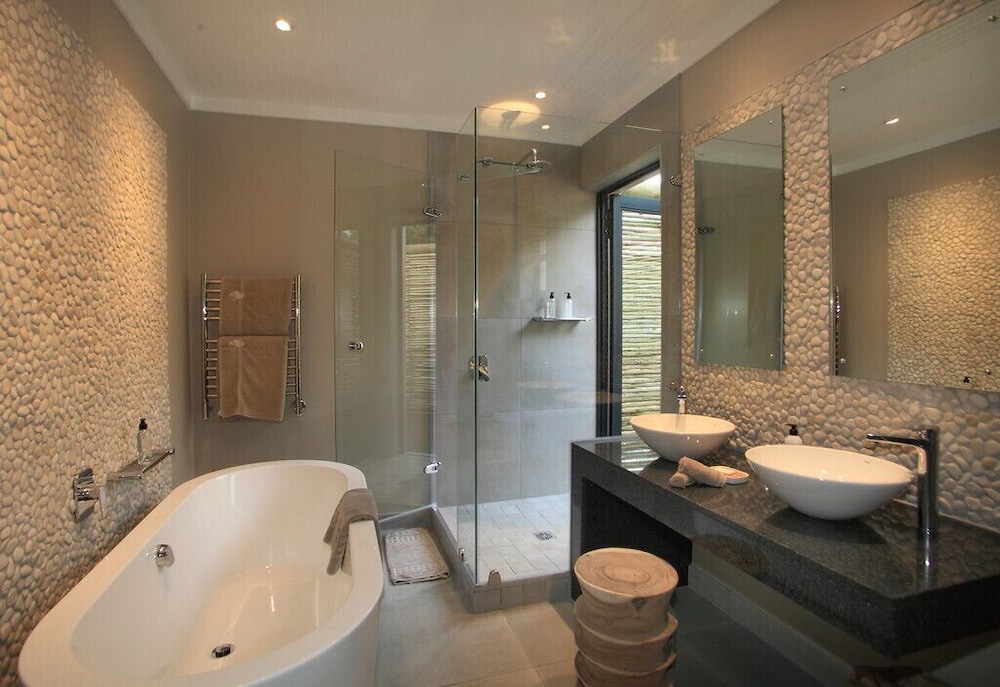 Superior Room, Garden View photo 3