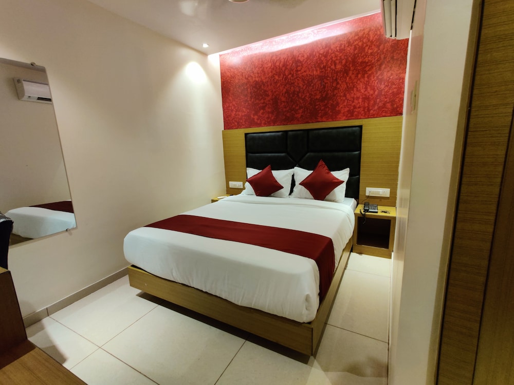 Standard Double Room - Photo 7